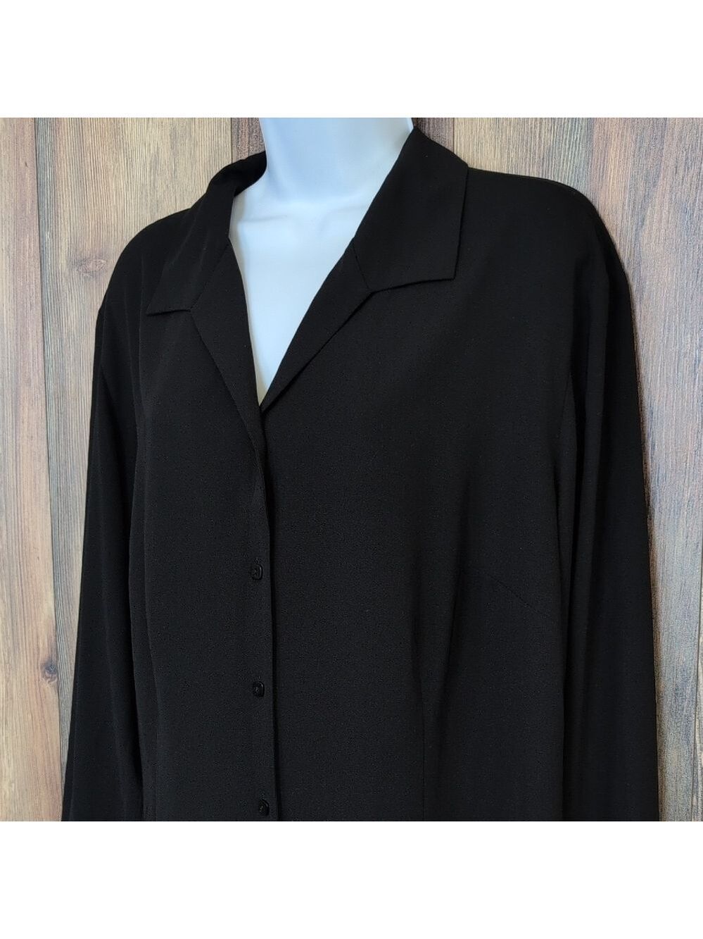 Covington Classic Black Women's Blouse 22W C298